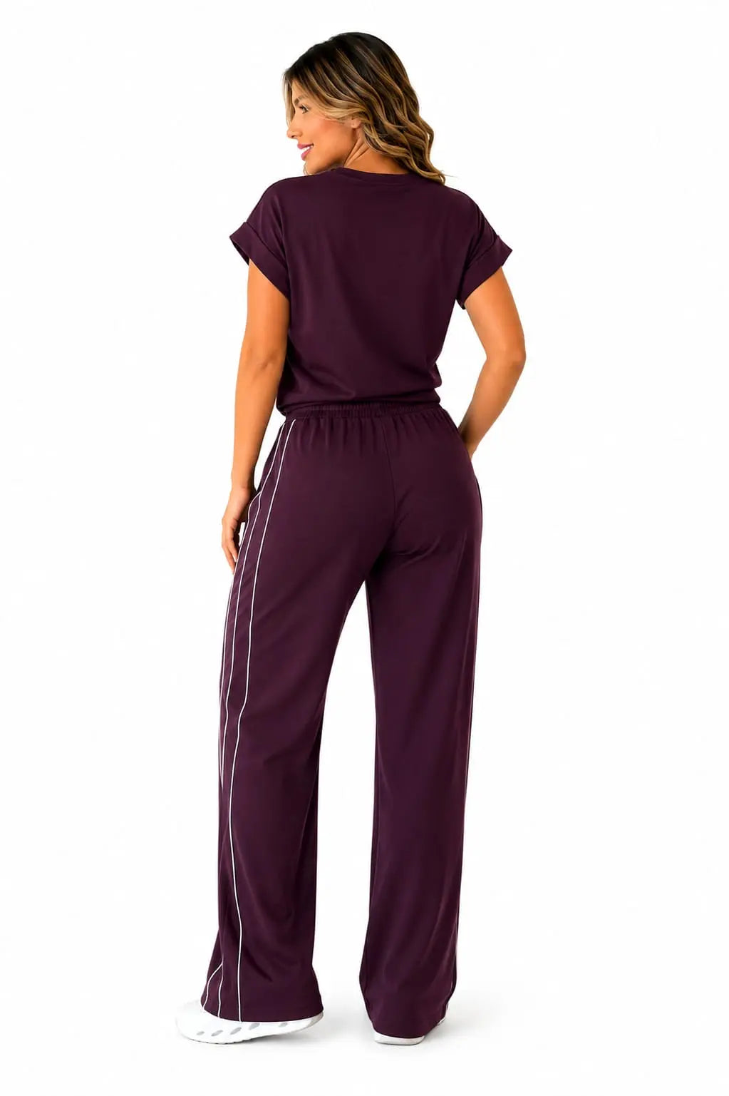 Conjunto Deportivo Dama · Camiseta Estampada